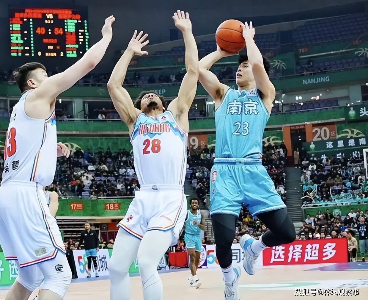 冲浪大奖赛掀起高潮，塞北旋风队强势横扫南城麒麟队，老将里程碑之夜——黑马成最大惊喜的简单介绍